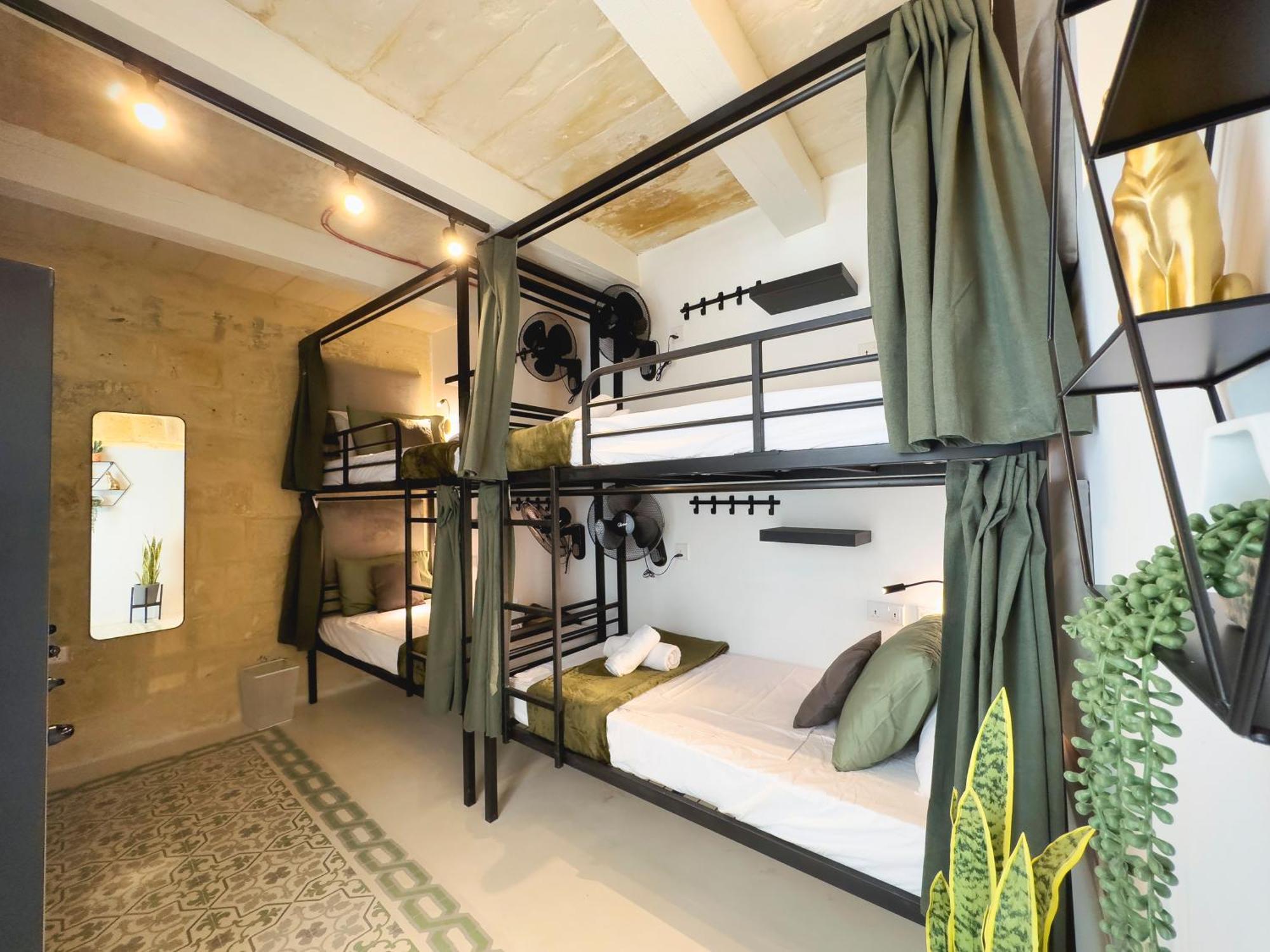 Mandera'S Boutique Suites & Dorms Valletta Ngoại thất bức ảnh