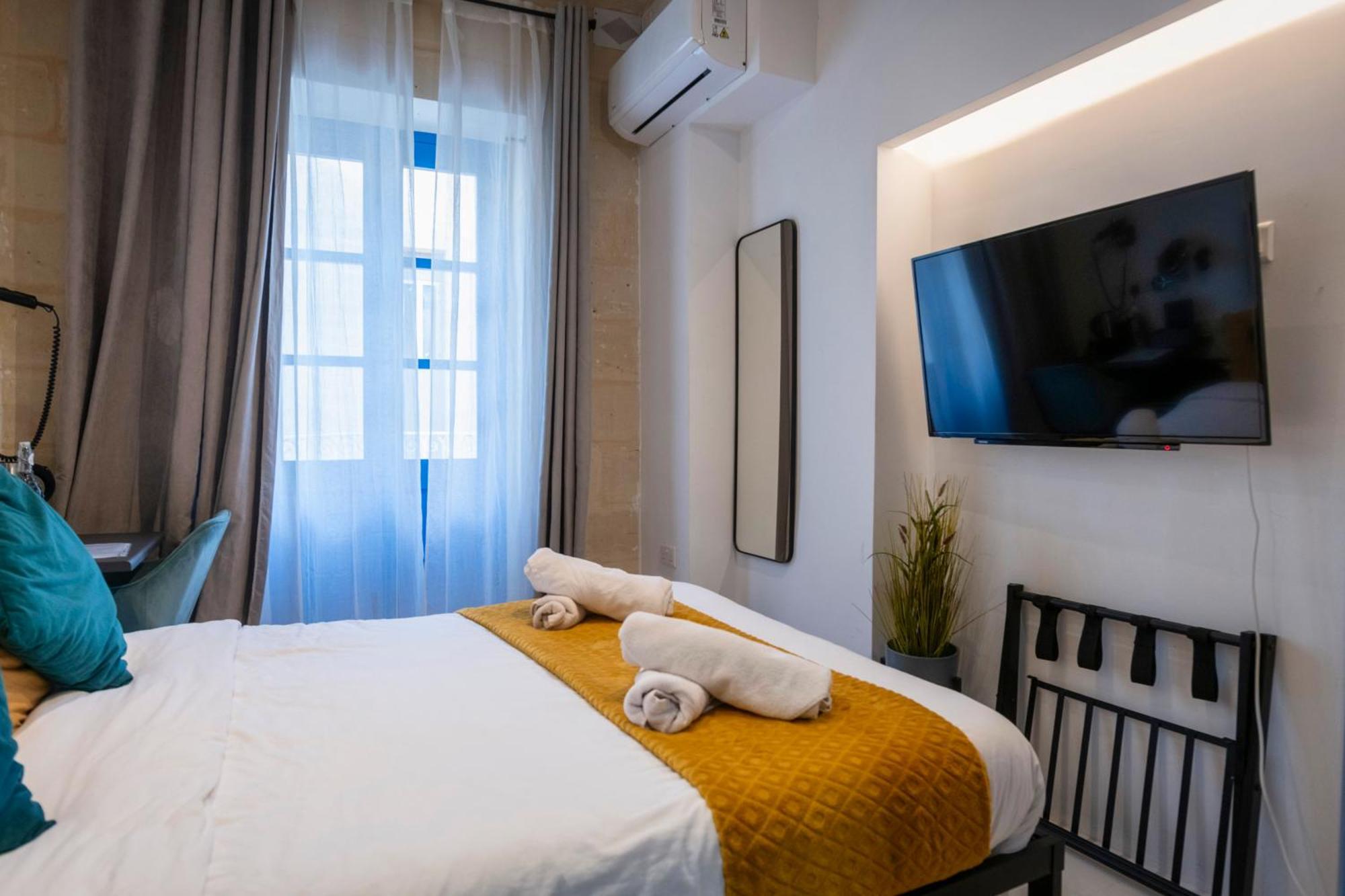 Mandera'S Boutique Suites & Dorms Valletta Ngoại thất bức ảnh