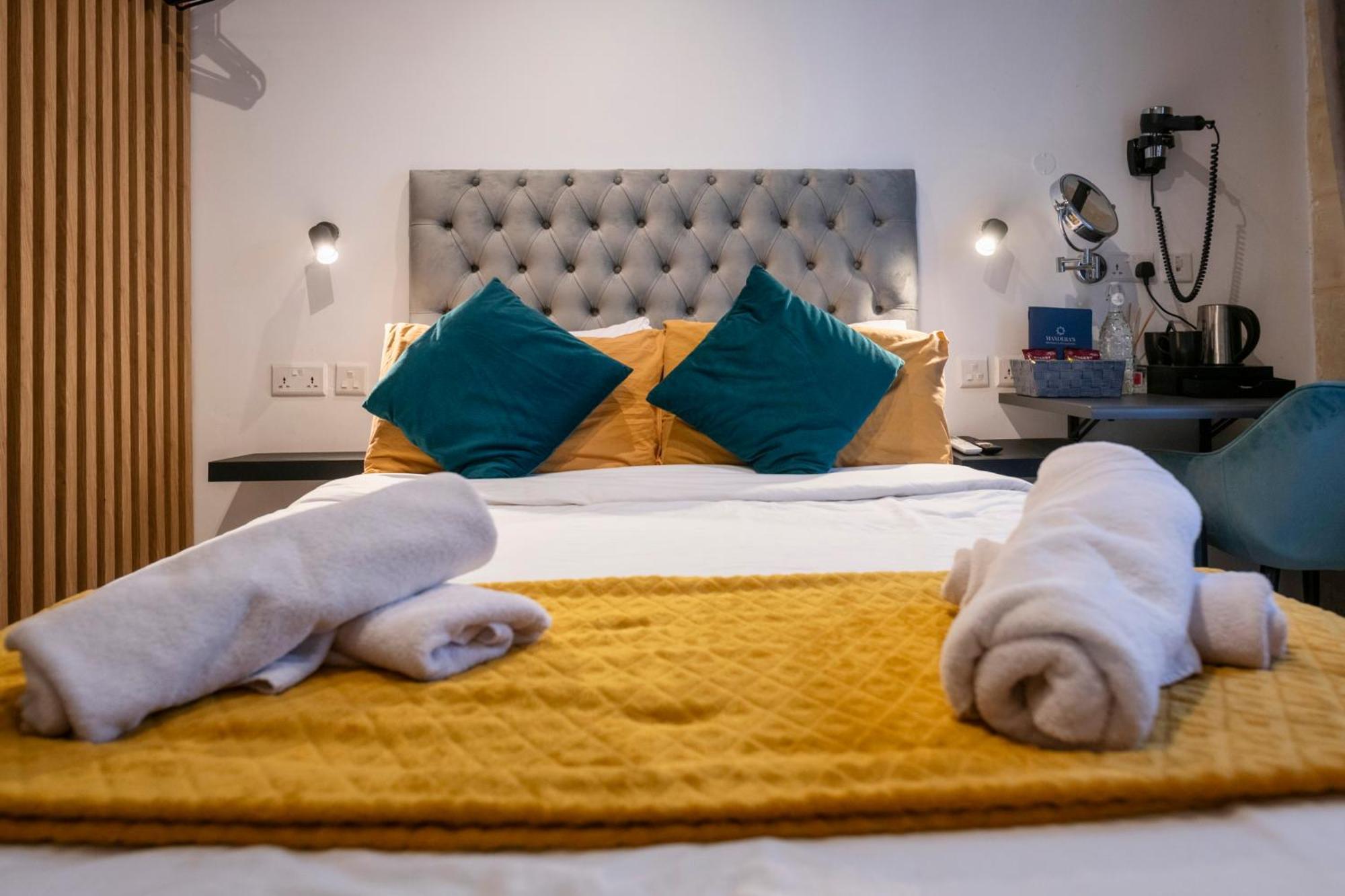 Mandera'S Boutique Suites & Dorms Valletta Ngoại thất bức ảnh