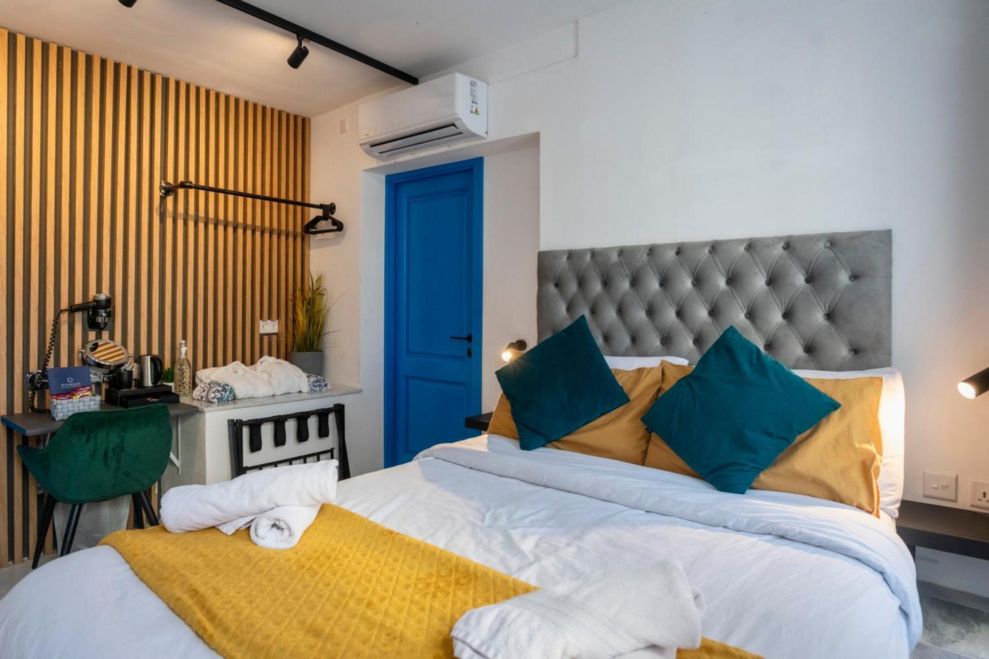 Mandera'S Boutique Suites & Dorms Valletta Ngoại thất bức ảnh