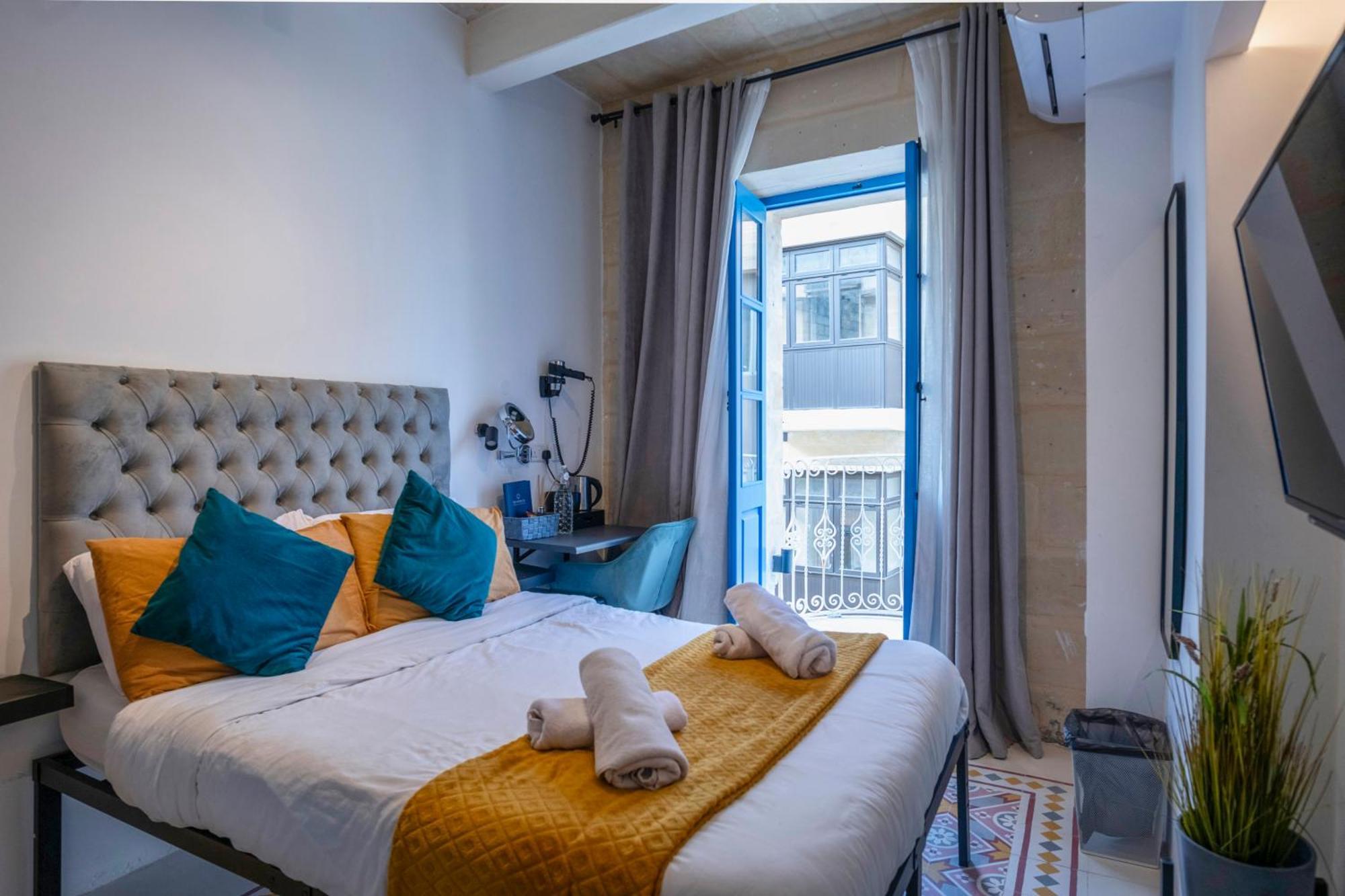 Mandera'S Boutique Suites & Dorms Valletta Ngoại thất bức ảnh