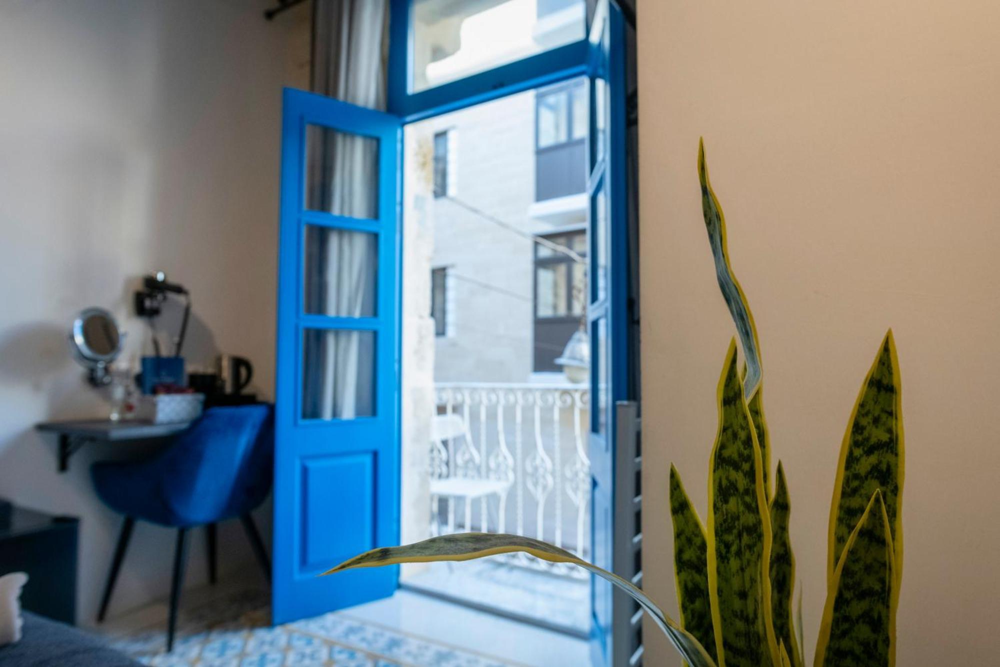 Mandera'S Boutique Suites & Dorms Valletta Ngoại thất bức ảnh